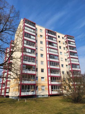 3-Zi.-Whg in ruhiger zentraler Lage mit einzigartigem Balkon,