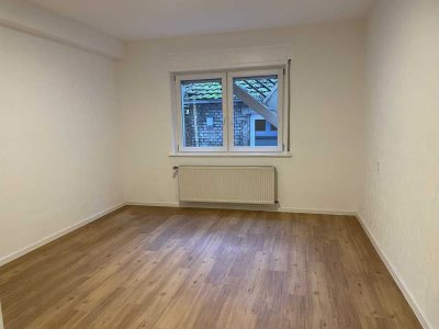 WG-Zimmer ++ Zentralgelegen nähe Campus + mit einem Billiardtisch