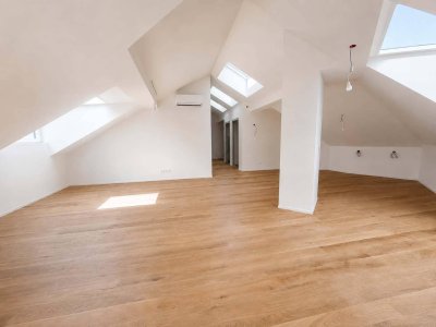 Erstbezug: 3-Zimmer-Dachgeschoßtraum mit Altbaucharme
