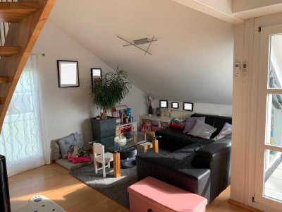 Helle 4-Zimmer Maisonette-Wohnung mit Balkon in Wendlingen am Neckar