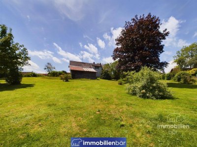 Idyllisches Baugrundstück mit Altbestand in Esternberg – Vielseitiges Potenzial nahe Passau