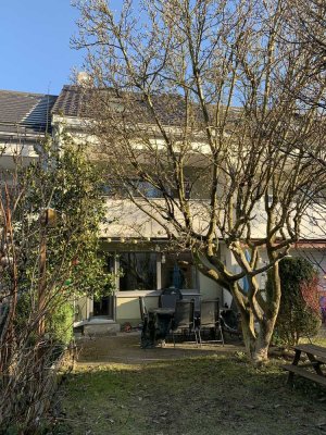Reihenmittelhaus in   zentrumsnaher Lage in 85435 Erding
