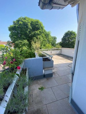 RESERVIERT: Charmante 3-Zimmer-Dachgeschosswohnung mit Dachterrasse in LU-Oggersheim