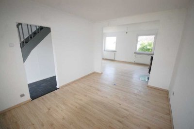 !!! GF-Wesendorf !!! Renovierte Doppelhaushälfte