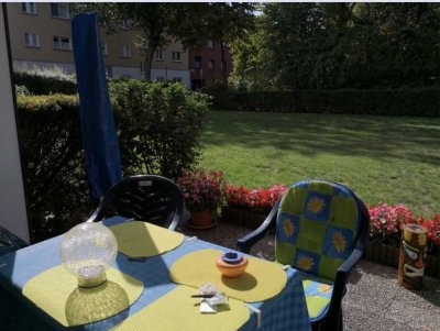 Schöne und sanierte 2,5-Zimmer-Erdgeschosswohnung mit geh. Innenausstattung und sonniger Terrasse
