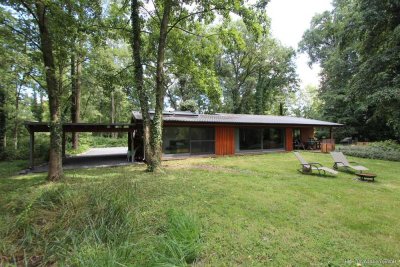 See-Alleinlage Nettetal: Ca. 120 m² ebenerdiges Wohnen auf ca. 8.188 m² Waldgrundstück