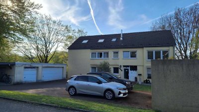 Uni-Nähe: 
Mehrfamilienhaus in ansprechender Lage zu verkaufen