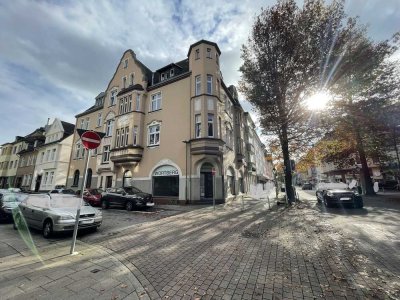 3-Zimmer-Wohnung mit Loggia und Altbaucharakter auf der RÜ! Komplett saniert in 2021.