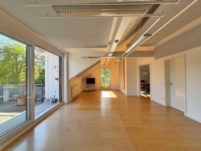 Ruhige Dachgeschosswohnung mit Dachterrasse und EBK in der Fasanerie