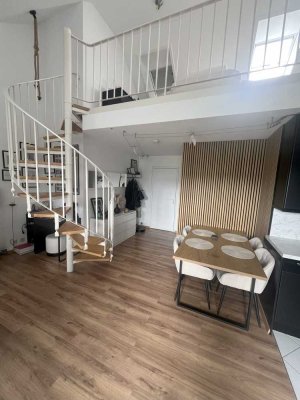 Stilvolle 2,5-Zimmer-Galerie-Wohnung mit Terrasse – Wohnen mit Flair!