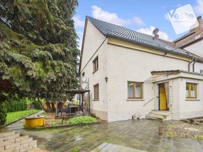 Preissenkung!
Sofort verfügbare DHH mit Garten am Lichtenfelser Burgberg