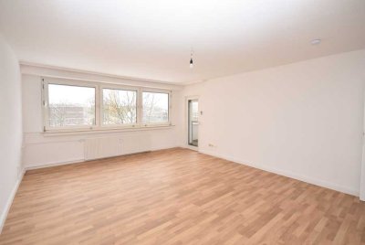 Vollständig modernisierte 3-Zimmer-Wohnung mit Aufzug und Balkon!