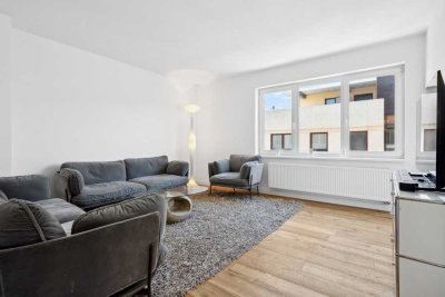 Erstbezug nach Sanierung: Stilvolle 3-Zimmer-Wohnung mit Balkon & Einbauküche