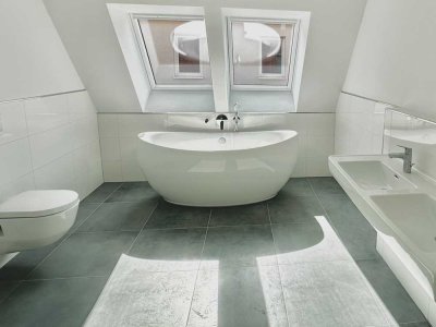 Neubau Erstbezug ! Exklusive Dachgeschosswohnung mit zwei Loggien