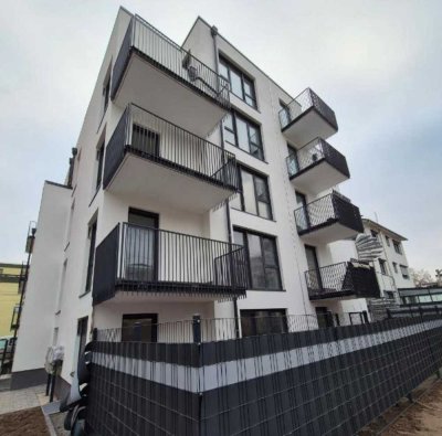 EXKLUSIV | 3 Zimmer | Badezimmer | Große Terrasse | Flur | Gäste-WC | Keller | Garage – Doppelparker