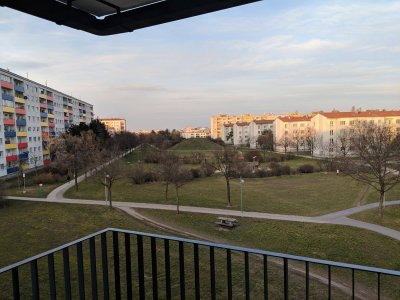 Helle, ruhige 3 Zi. Whg m. Balkon u. Garagenplatz, direkt neben der U2 Hardeggasse