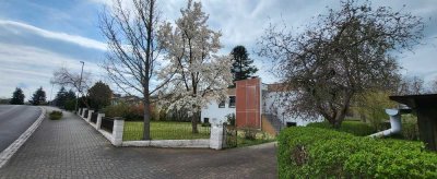 Einfamilienhaus mit Garten in Wellerswalde, drei Garagen
