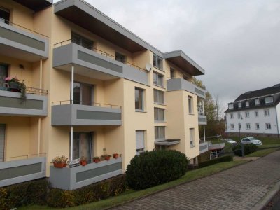 Helle, ruhige, stadtnahe 3-Zi-Wohnung mit 2 Balkonen in Simmern
