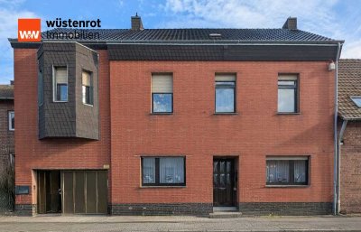 Zweifamilienhaus mit Ausbaupotenzial und separater Wohnung in Heppendorf.
