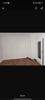 2 Zimmer Erdgeschosswohnung in Ludwigshafen am Rhein (67063)