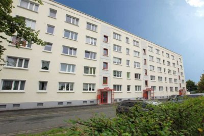 Helle, familienfreundliche 3-Raum-Wohnung mit Balkon