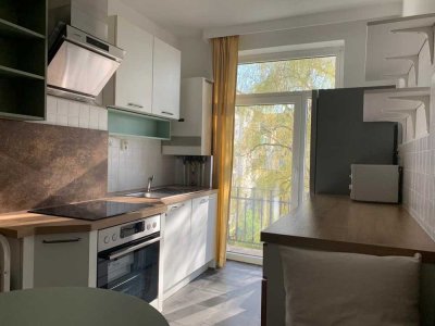 Ruhig, sonnig, vollmöbliert und mit bester Anbindung in die Stadt und Balkon