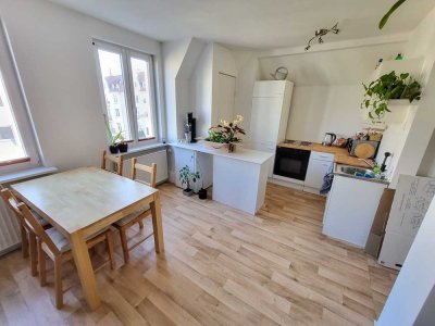 Erstbezug nach Sanierung: 2-Zi-Wohnung im 3. OG in St. Lorenz Nord