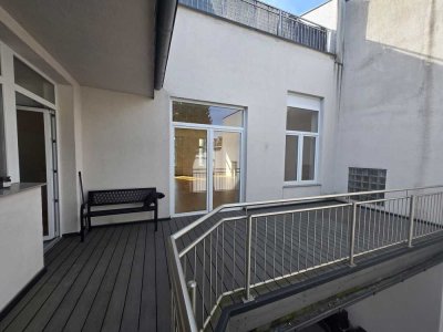 Stilvolles Wohnen in Krefeld: 3-Zimmer mit moderner Einbauküche & großer Terrasse
