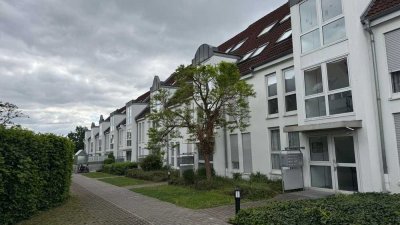 Helle, renovierte 2-Zimmer-Wohnung mit Balkon in Mombach