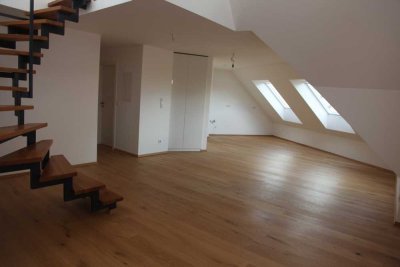Attraktive Maisonette Wohnung mit Balkon !