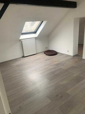 gemütliche Dachgeschoss Wohnung