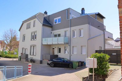 Vollständig renovierte Wohnung mit zweieinhalb Zimmern und Balkon in Bretten