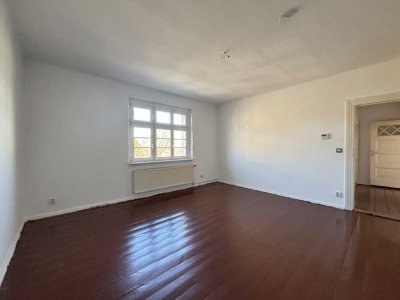 2 Zimmer im Altbau mit Renovierungsbonus
