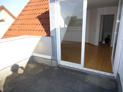 Schöne 2-Zimmer-Maisonette-Wohnung mit 2 Balkonen in zentraler Lage Friedrichshafen