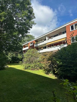 Lichtdurchflutete 3-Zimmer-Wohnung mit großem Balkon und Blick ins Grüne - frei ab 1.12.25