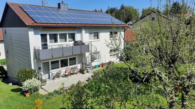 Helle 4-Zimmer-Wohnung mit Balkon u. Gartenanteil  in Waldkirchen