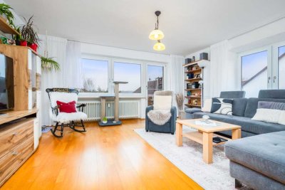 NEU am Markt: Frei zum 15.04.25 - 3 ZKB-Wohnung mit Balkon im 1. OG in Diedorf-Hausen zum Kauf