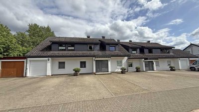 Großzügige 3,5-Zimmer-Dachgeschosswohnung mit Garage und zwei Balkonen schöner Lage von St. Blasien!