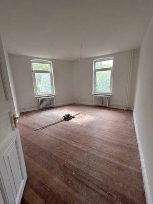 Modernisierte 2-Zimmerwohnung mit Balkon und Duschbad