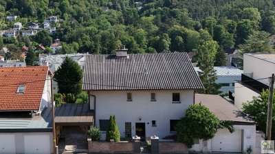 Traumhafte Aussichten in Toplage - EFH am Ölberg mit Pool und Potential