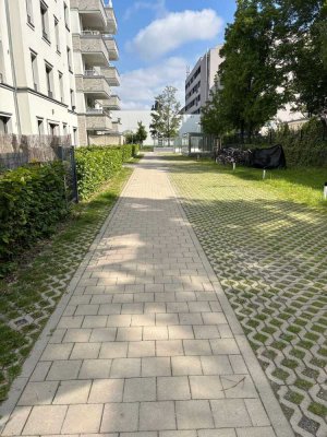 3 Zimmer Dachggeschosswohnung mit Terrasse (Süd)/EBK/2 Bädern