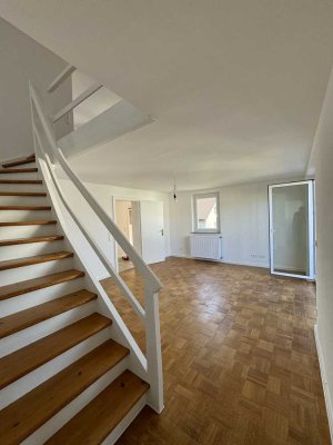 Stilvolle 2-Zimmer-Wohnung Maisonette + Atelier + Balkon in Esslingen