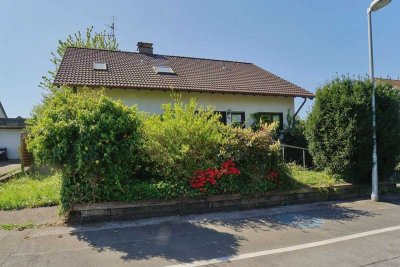 Willkommen in Wiescheid- Freistehendes Einfamilienhaus mit vielen Möglichkeiten !