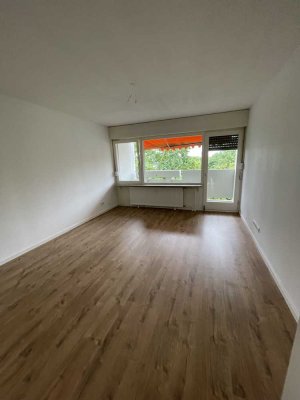 1-Zimmer Wohnung mit Balkon ab sofort zu vermieten