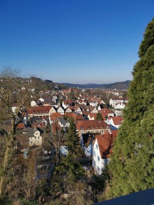 Exklusive 4-Raum-Dachgeschosswohnung mit gehobener Innenausstattung mit EBK in Schwäbisch Gmünd