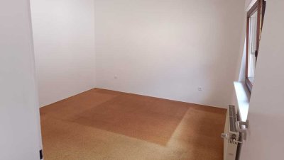 Charmante 2-Zimmer-Altbauwohnung mit guter Ausstattung und idyllischer Terrassennutzung