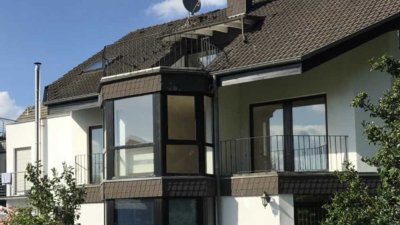 Moderne Wohnung mit 15 m² Dachterrasse: schöne 2-Zimmer-Dachgeschosswohnung in Lohmar