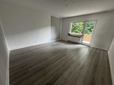 Exklusive, gepflegte 3-Raum-Wohnung mit gehobener Innenausstattung mit Balkon und EBK in Essen