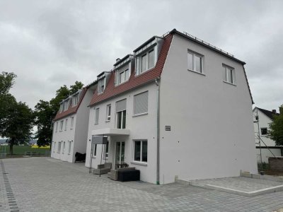 Helle 3-Zimmer-DG-Wohnung mit Balkon und Einbauküche in Wallerstein