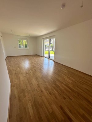Experience modern Living in a Vienna Oasis - Owned sunny garden apartment – solid brick – turnkey – READY TO MOVE IN – COMMISSION-FREE – directly from the builder